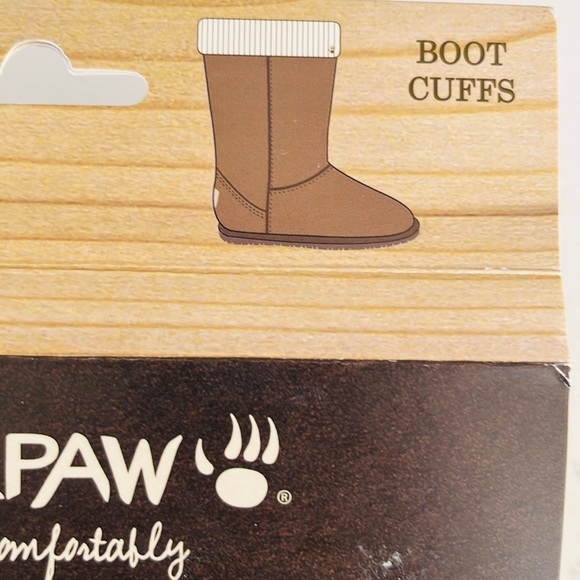 BearPaw woman’s boot cuffs - Picture 7 of 10